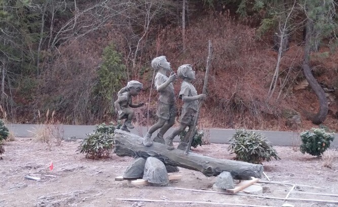 The Explorers by Artist: Jane DeDecker